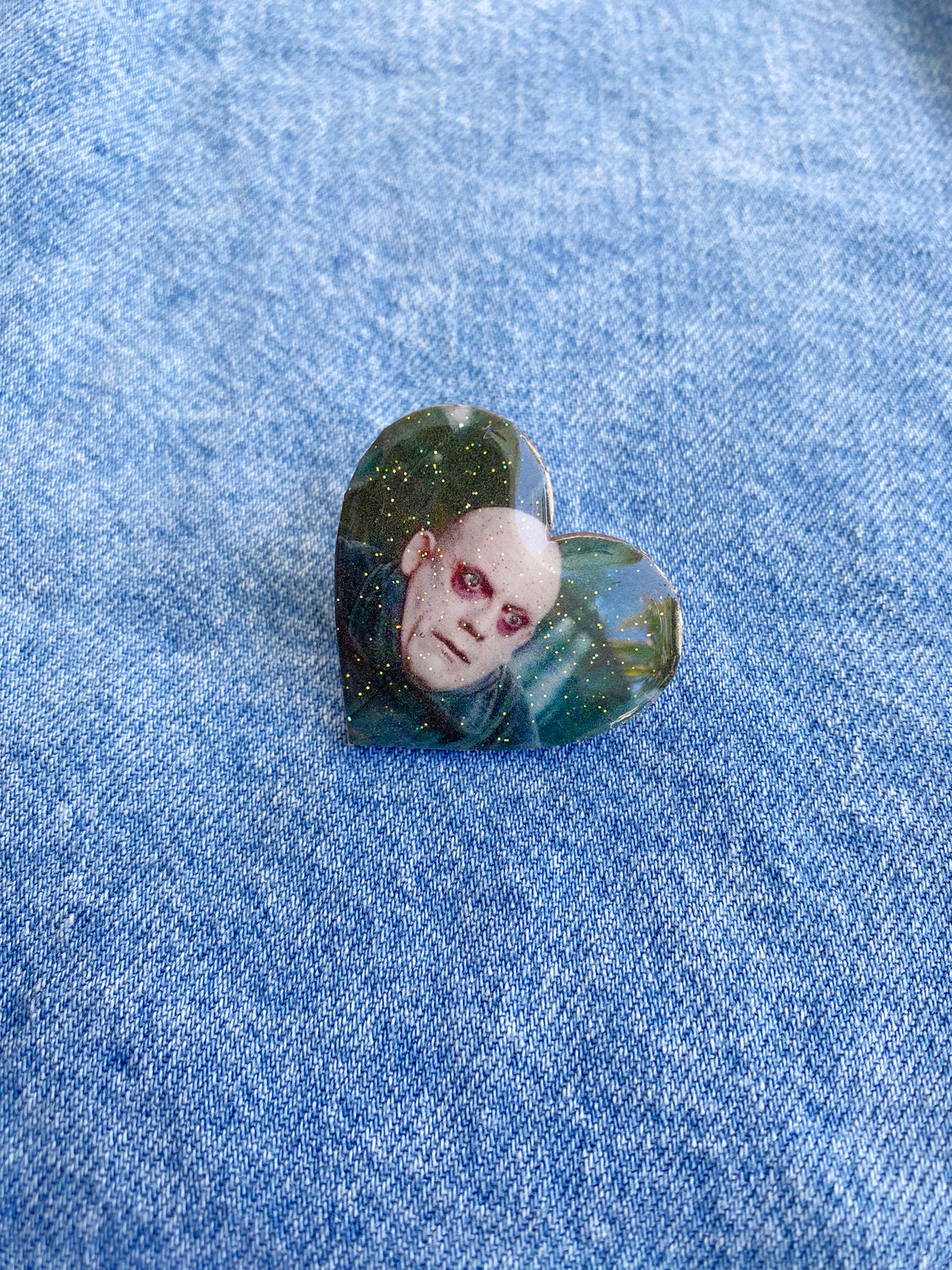 Fester Heart Glitter Resin Wood Pin