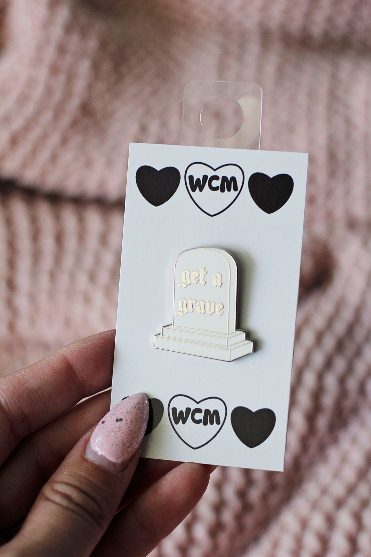 Get a Grave Pin