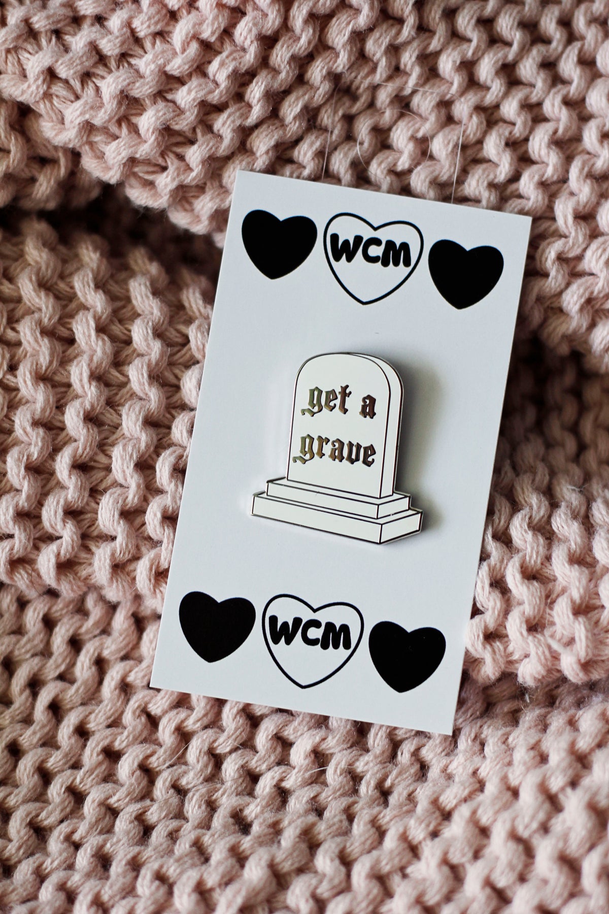Get a Grave Pin